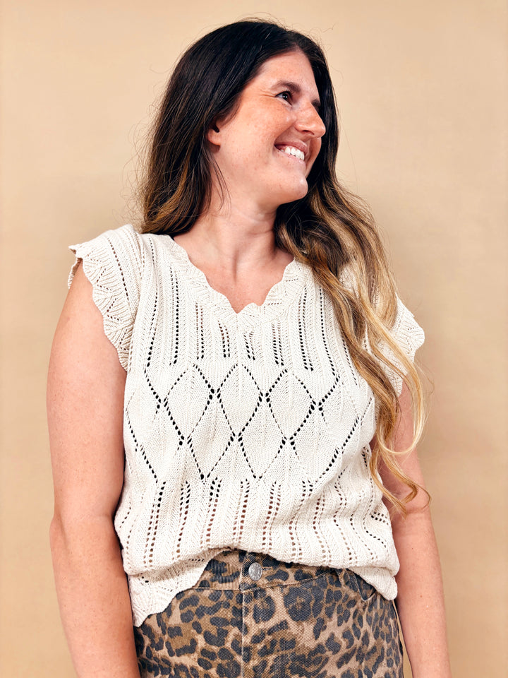 Jill Oversized Scallop Crotchet Knit Top