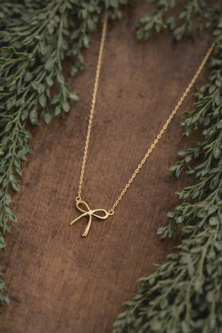 Lily Bow Necklace