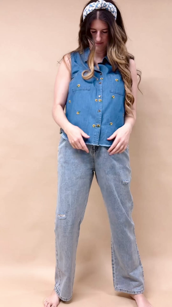 Rylee Fringe Hem Floral Top
